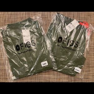 Figs Dark Olive Medium Scrub Set